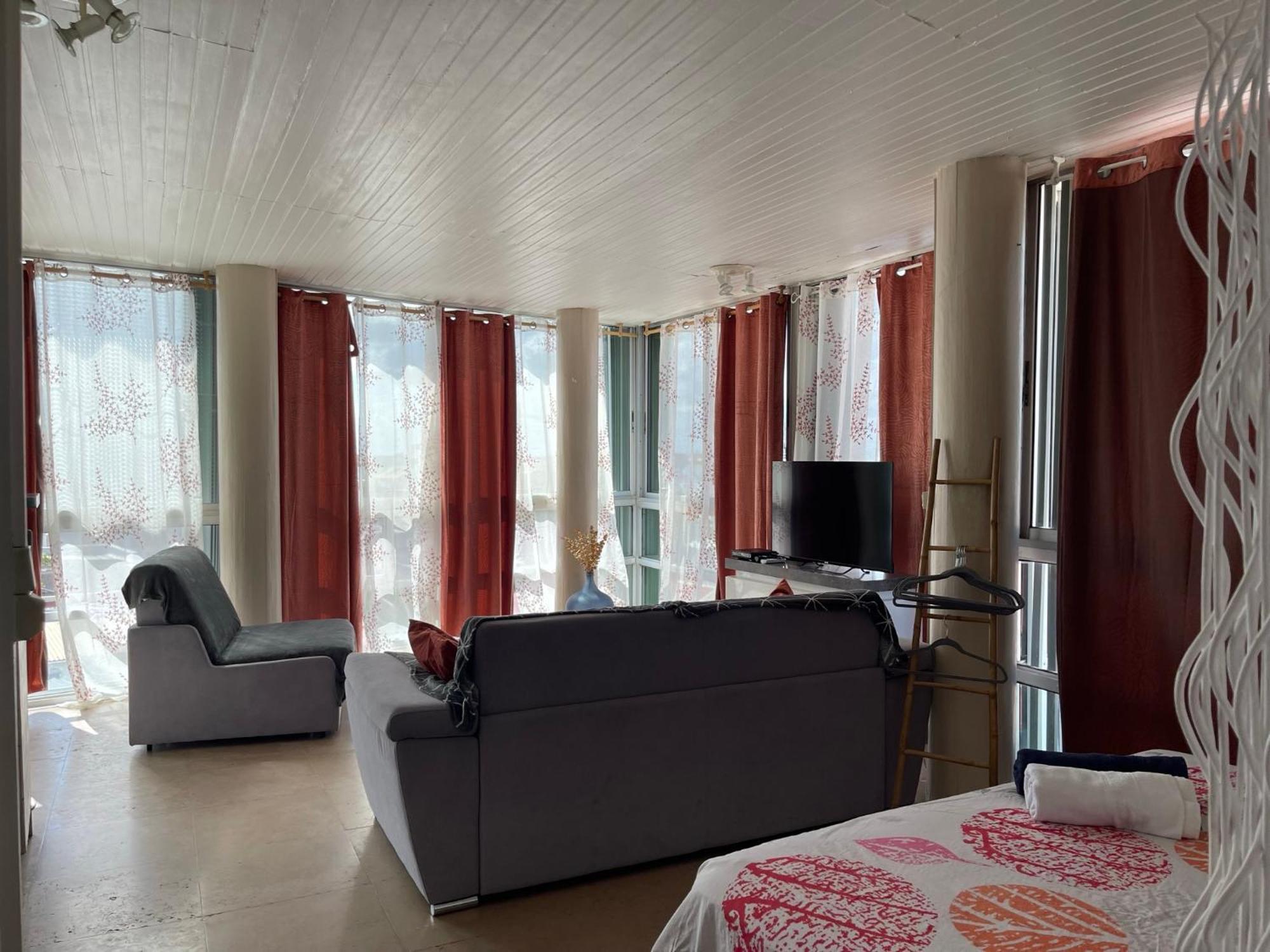 皮特尔角城Penthouse Seaside 10 Min Port, Croisiere Et Aeroport公寓 外观 照片