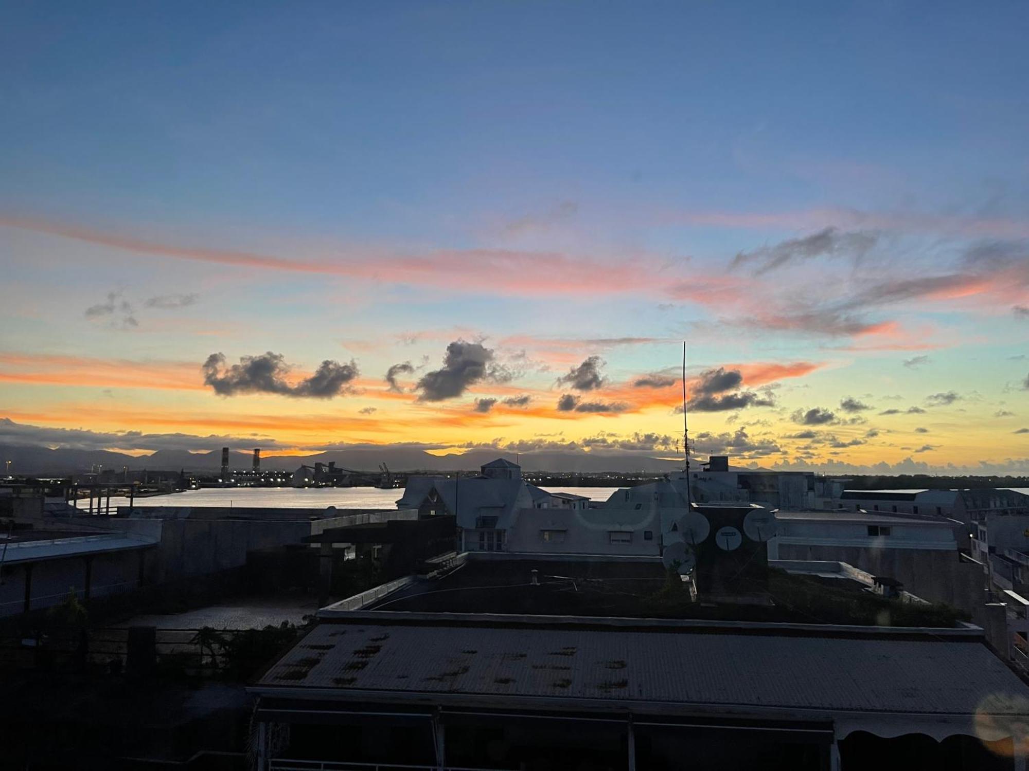 皮特尔角城Penthouse Seaside 10 Min Port, Croisiere Et Aeroport公寓 外观 照片